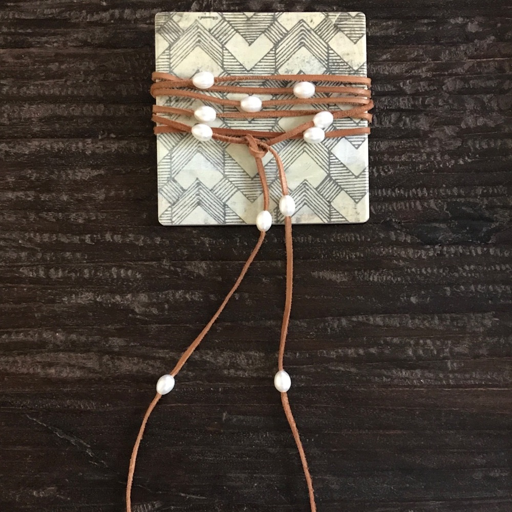 Genuine Australian South Sea pearl & leather - Picture 2 of 8